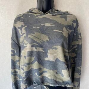 BLVD U.S.A. Women's Green Camouflage Pullover Long Sleeve Soft Crop Hoodie LARGE
